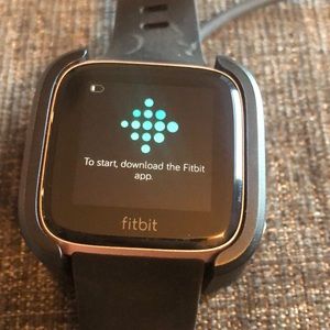 Fitbit versa special edition rose gold